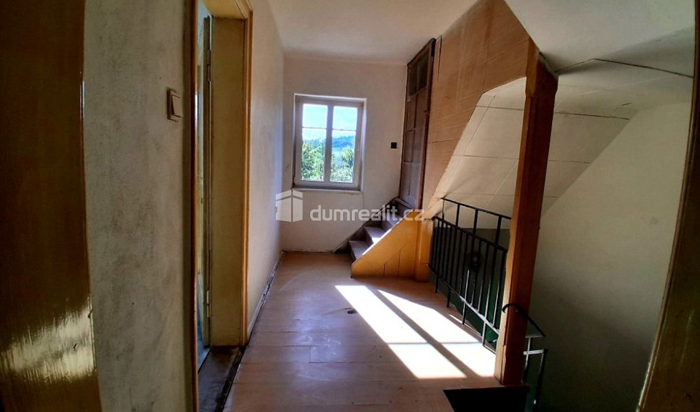 Prodej domu 250 m² s pozemkem 1 900 m², Frýdlant – náhled fotky 10