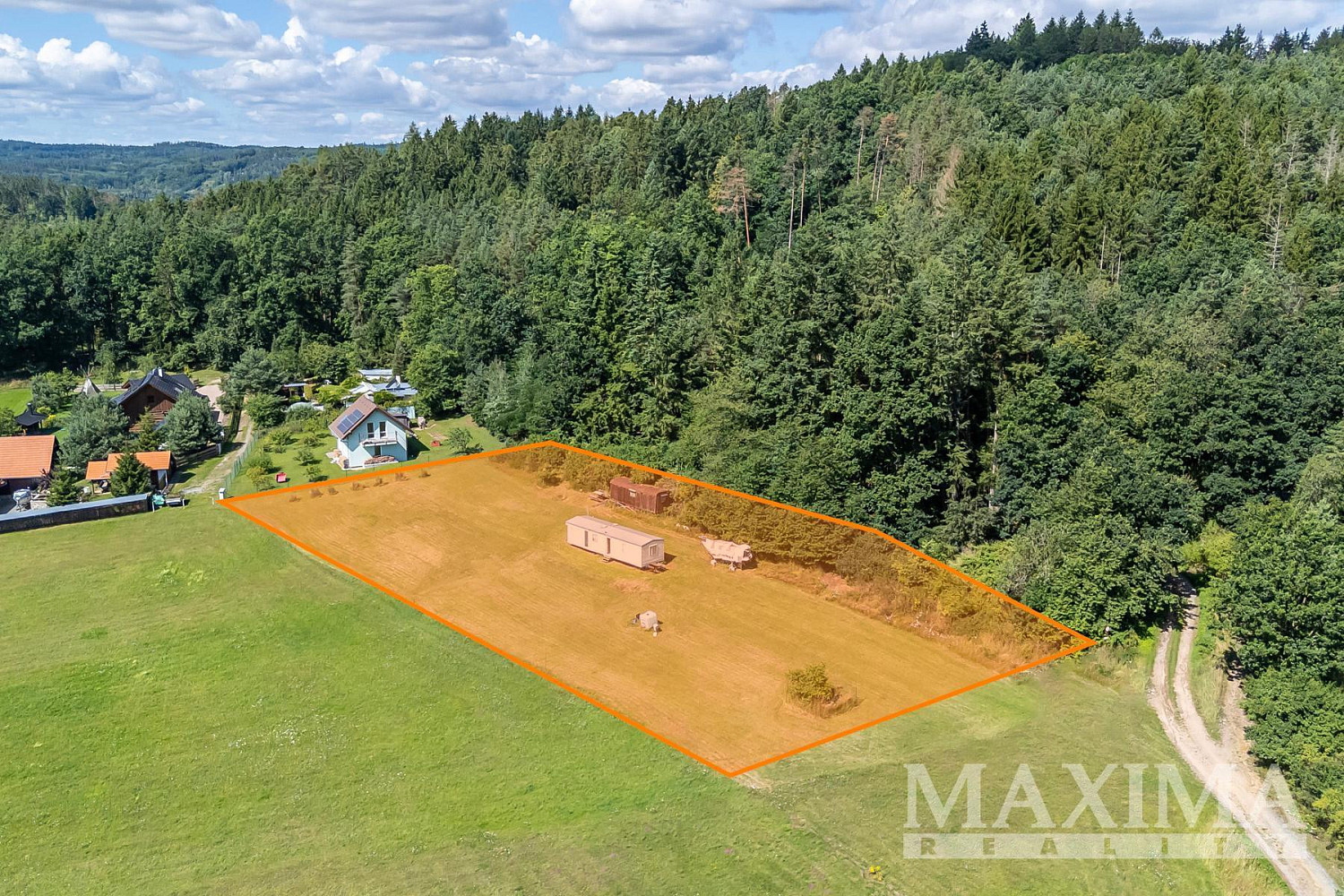 Prodej stavebního pozemku 2 863 m²