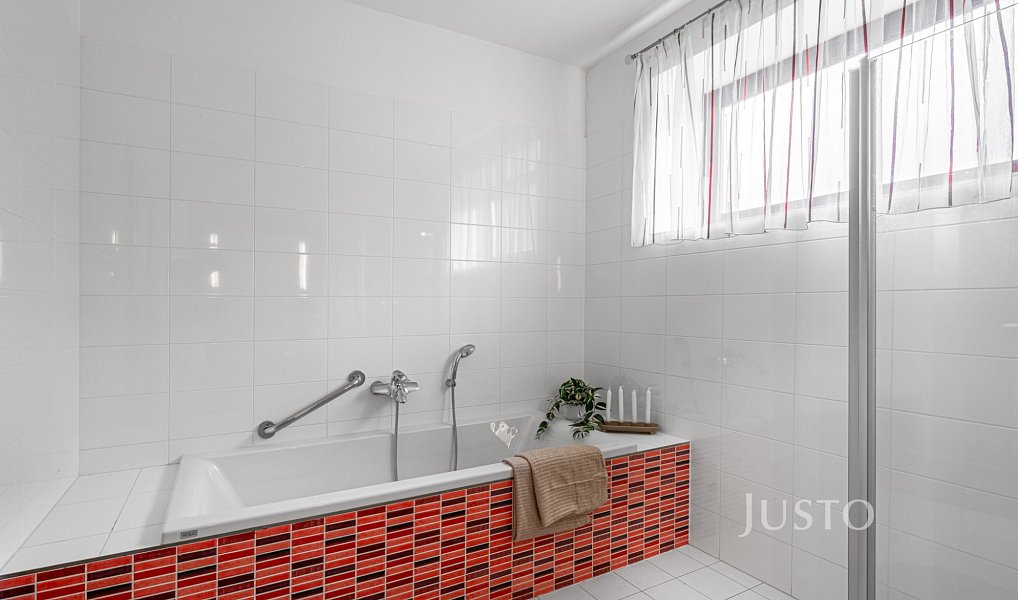 Prodej domu 456 m² s pozemkem 1 300 m², Jablonec nad Nisou – náhled fotky 19
