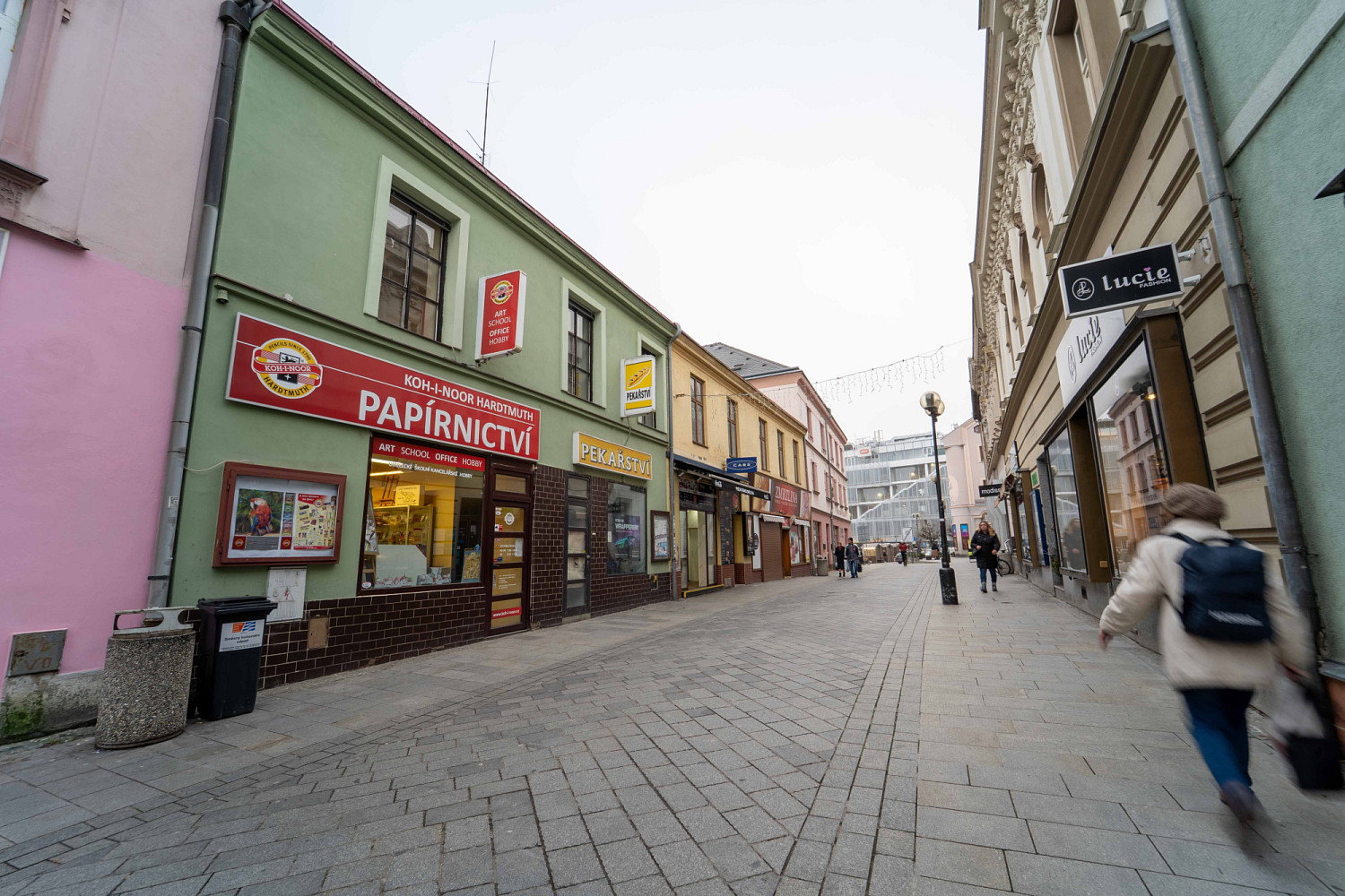Pronájem obchodních prostor 125 m²
