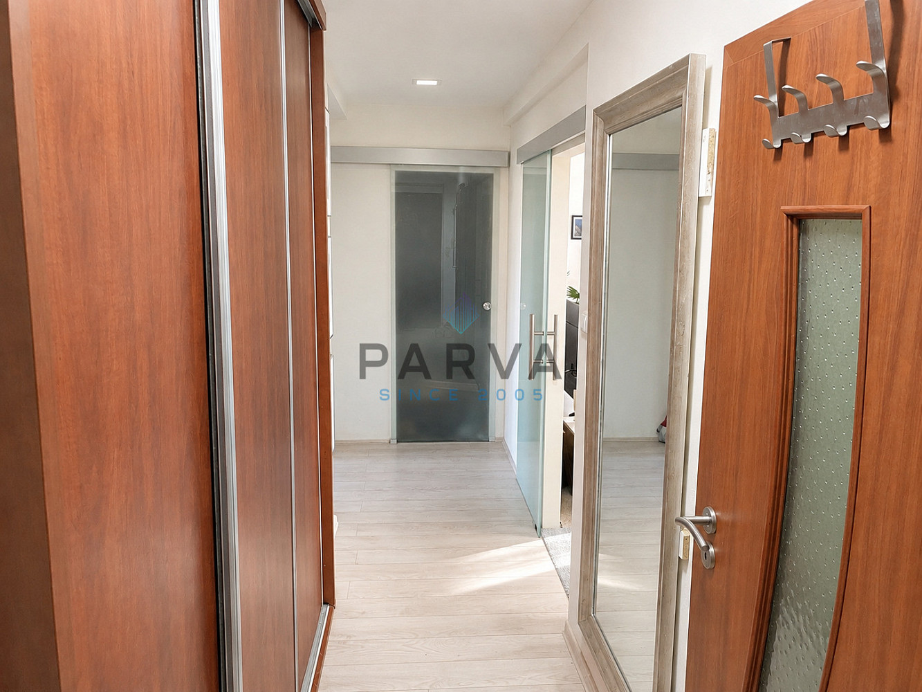 Pronájem bytu 2+kk 56 m² – fotografie 4