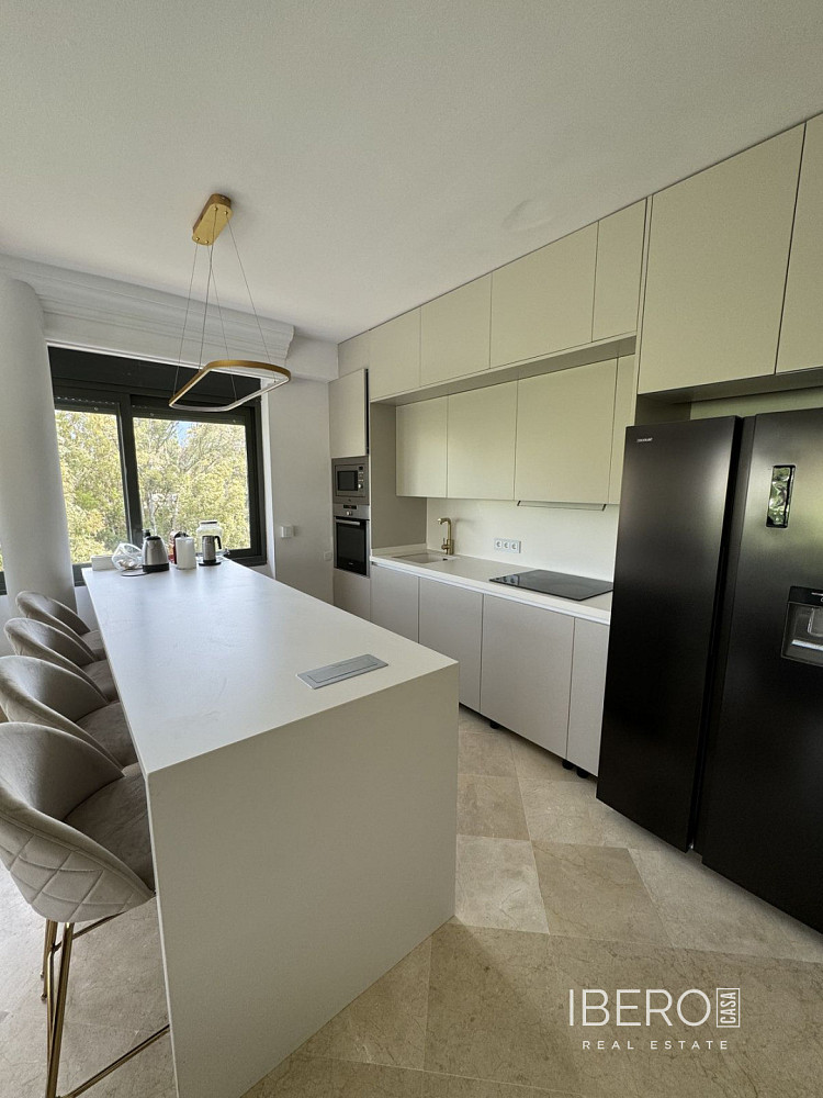 Piso 4+kk – Marbella, Nueva Andalucía - Más