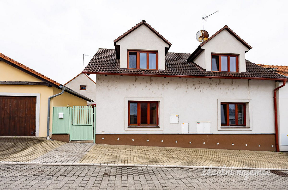 Pronájem domu 140 m² s pozemkem 103 m² – fotografie 3