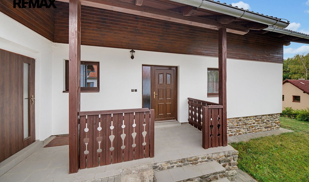 Prodej domu 257 m² s pozemkem 777 m², Sázava – náhled fotky 13