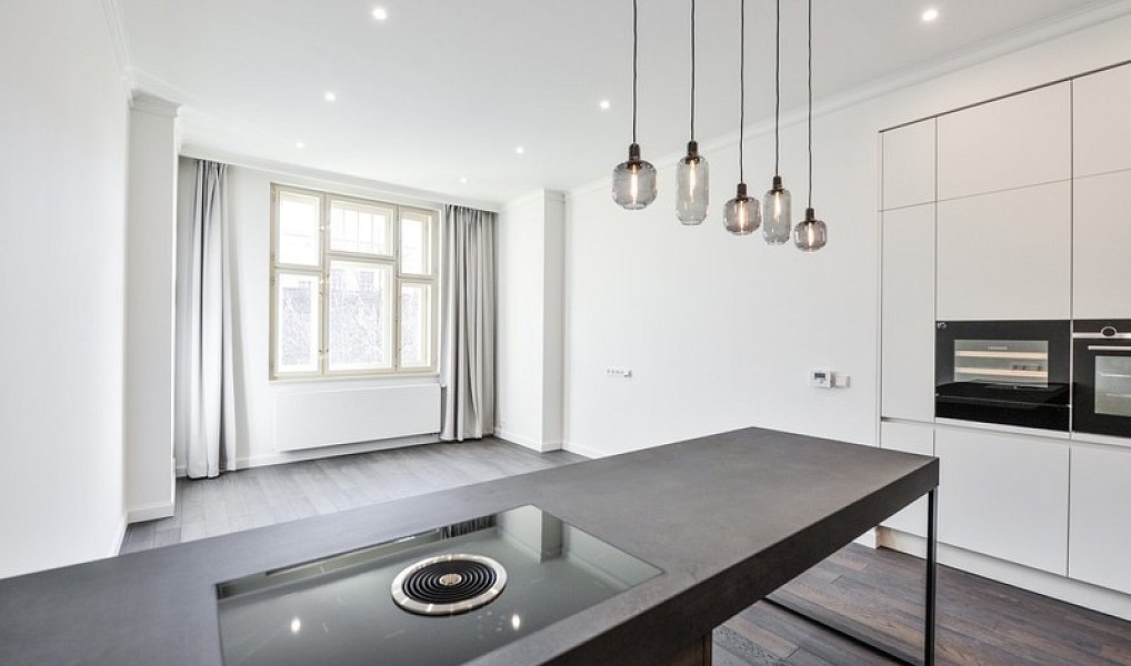 Pronájem bytu 2+kk 90 m², Praha – náhled fotky 2