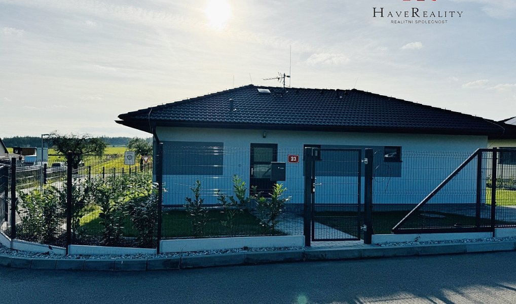 Pronájem rodinného domu, 106 m², Benešov, Řehenice