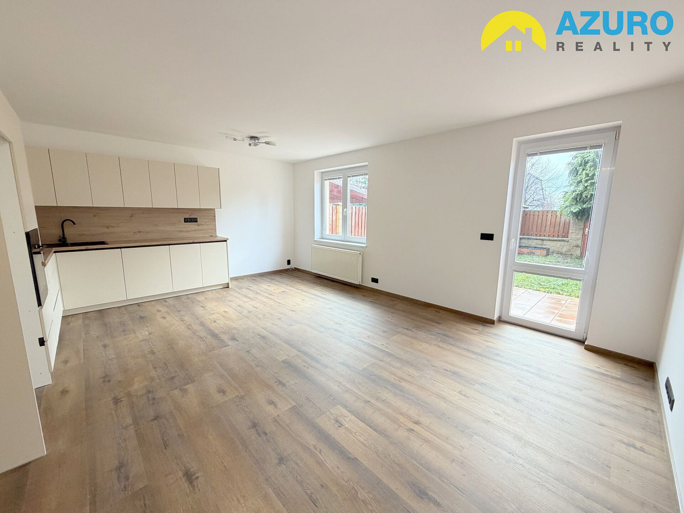 Pronájem domu 110 m² s pozemkem 149 m² – fotografie 3