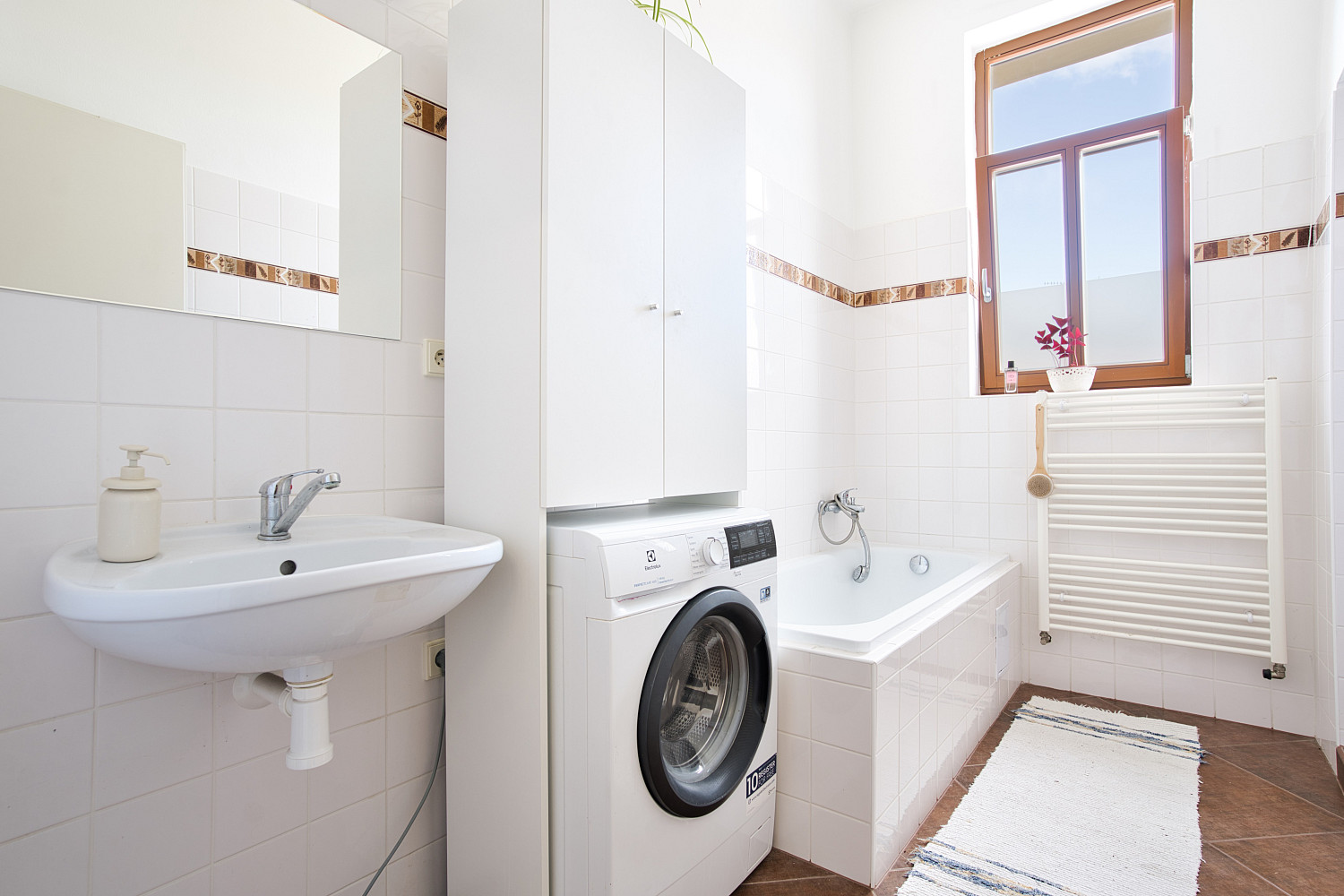 Pronájem bytu 1+kk 42 m² – fotografie 5