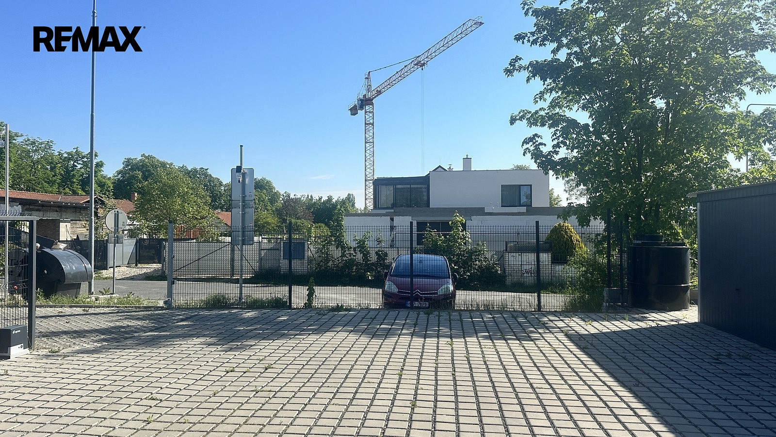 Pronájem garáží 18 m2, ul. Rakouská, Milovice - Mladá – fotografie 5