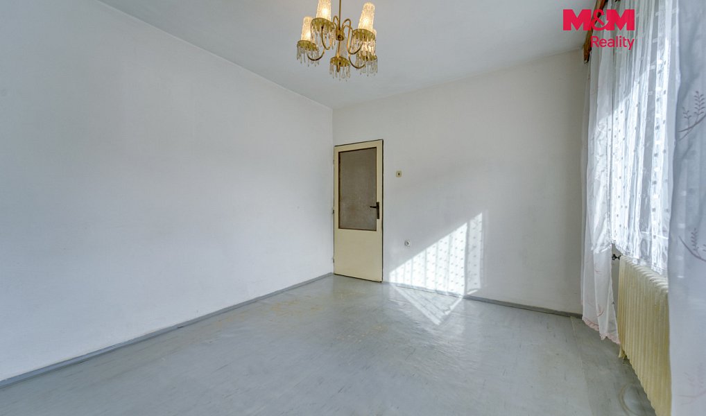 Prodej domu 170 m² s pozemkem 1 474 m², Lubenec – náhled fotky 11