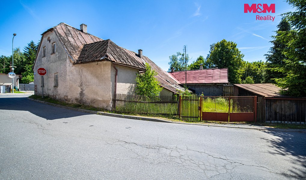 Prodej domu 150 m² s pozemkem 335 m², Svratka – náhled fotky 3