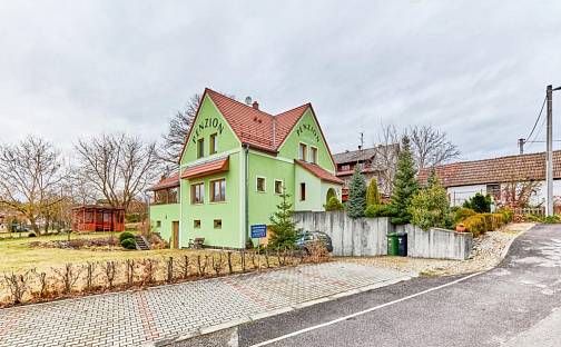 Prodej domu 180 m² s pozemkem 1 880 m², Třeboň - Stará Hlína, okres Jindřichův Hradec