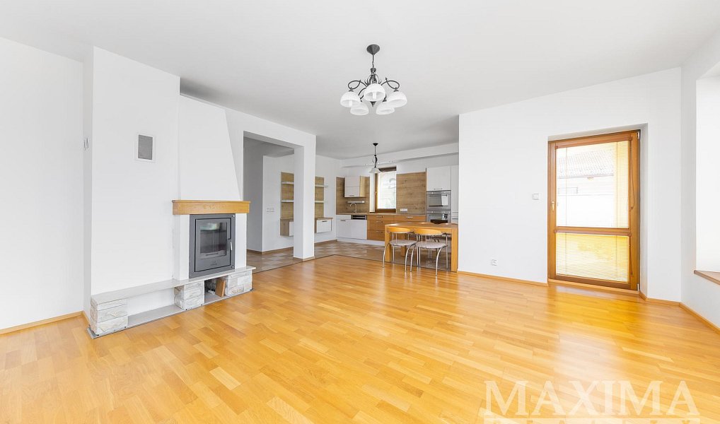 Prodej domu 178 m² s pozemkem 740 m², Velký Týnec – náhled fotky 4