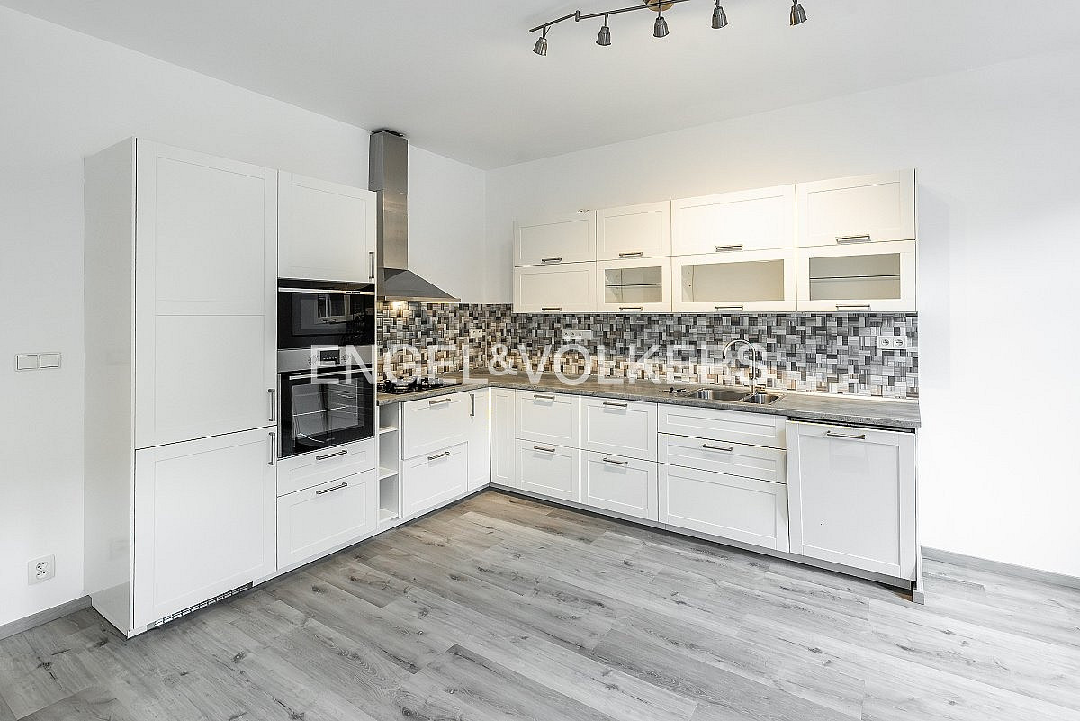 Pronájem bytu 2+kk 63 m² – fotografie 5