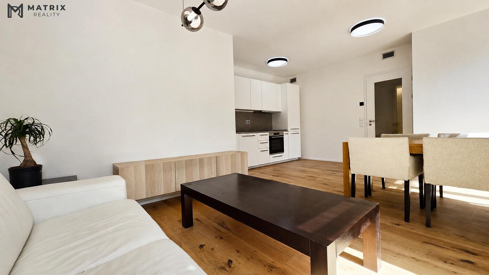 Pronájem bytu 2+kk 52 m² – fotografie 2