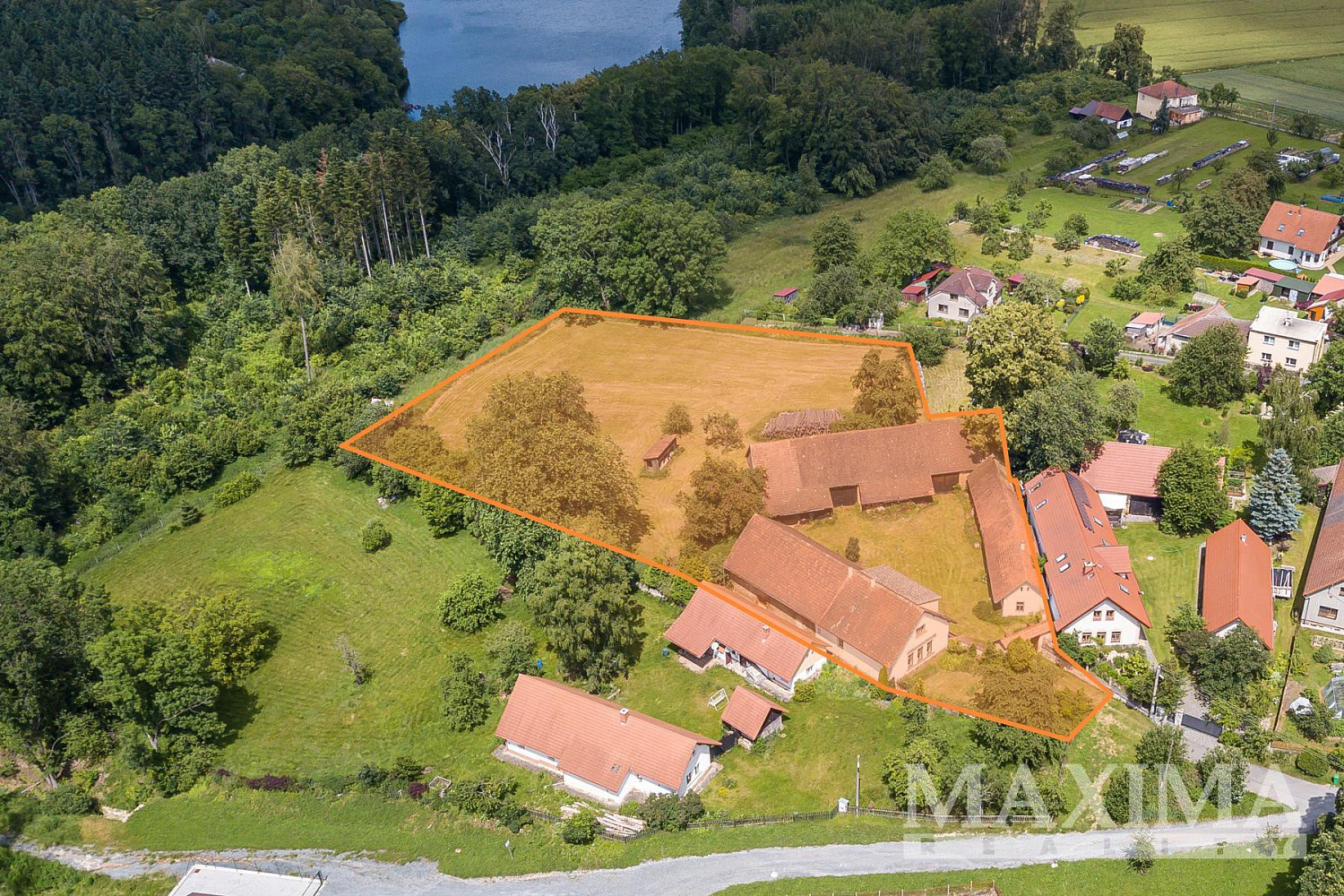 Prodej domu 147 m² s pozemkem 6 131 m² – fotografie 2