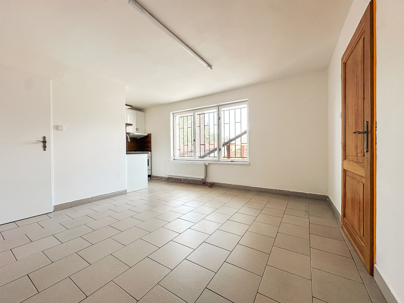 Pronájem bytu 2+1 40 m² – fotografie 2