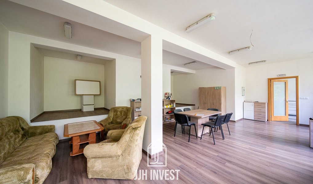 Pronájem kanceláře 107 m², Krásná Lípa – náhled fotky 2