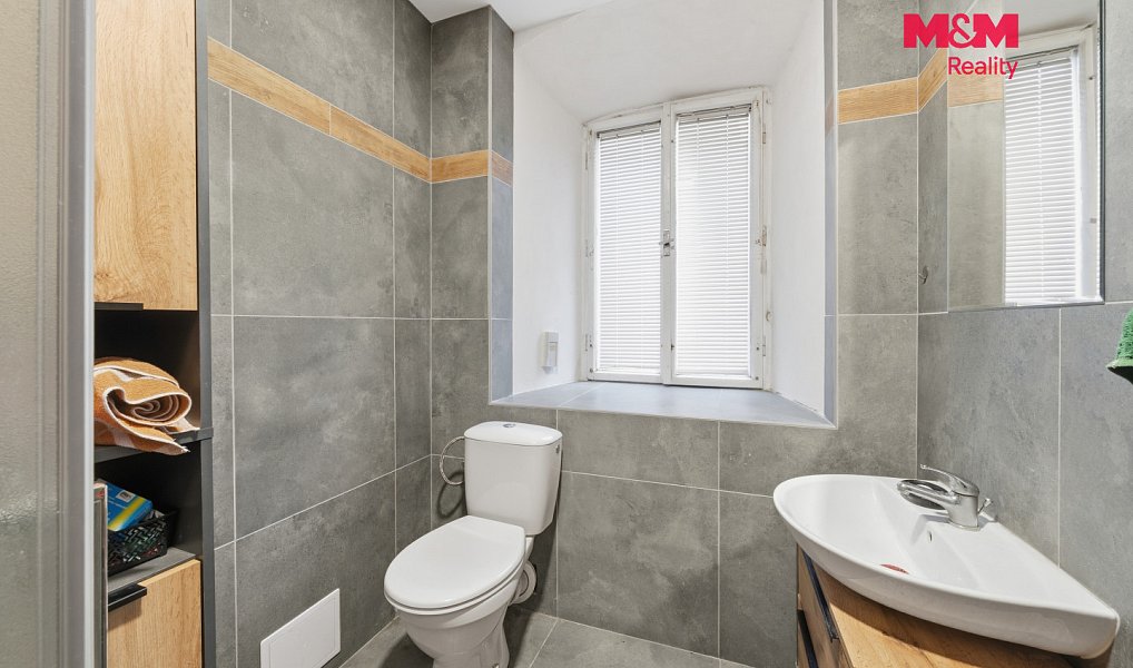 Prodej nájemního domu, činžáku 454 m², Jaroměř – náhled fotky 22