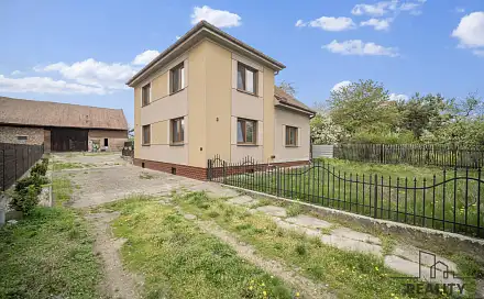 Prodej domu 190 m² s pozemkem 660 m², Bukovina nad Labem, okres Pardubice
