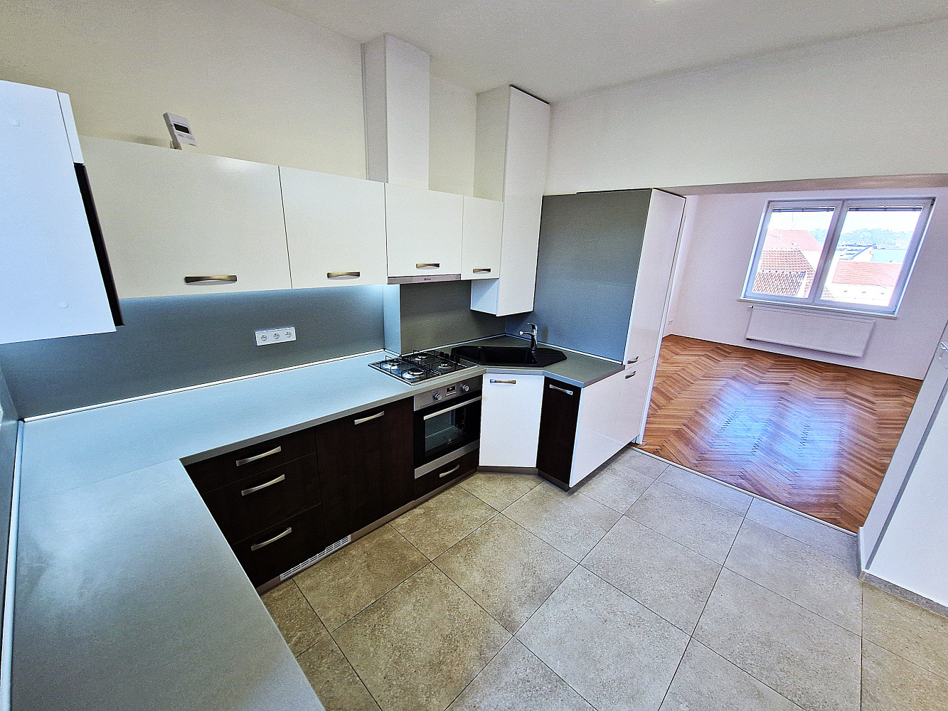 Prodej bytu 3+1 90 m² – fotografie 5