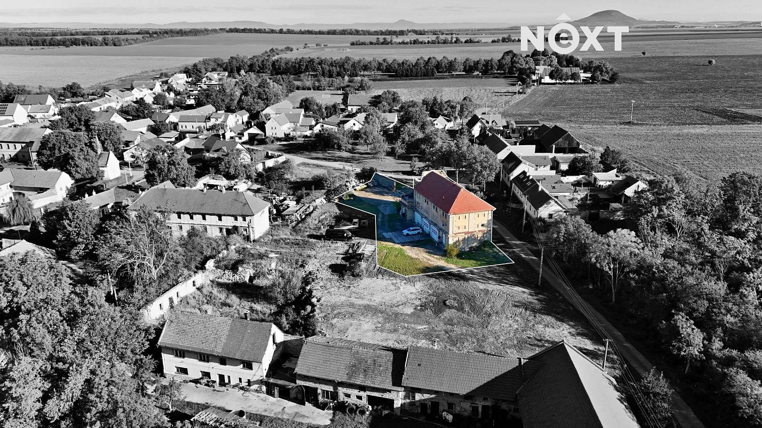 Prodej stavebního pozemku 1 518 m² – fotografie 2