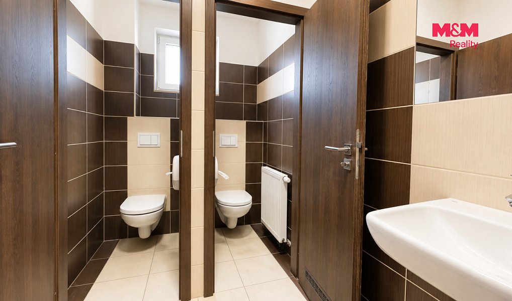 Prodej ubytovacího objektu 440 m², Slavonice – náhled fotky 15