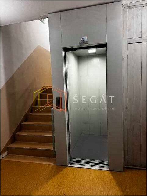 Prodej bytu 1+kk 35 m² – fotografie 2
