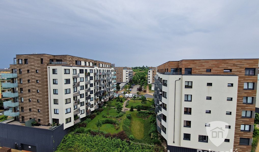 Pronájem bytu 1+kk 53 m², Praha – náhled fotky 9