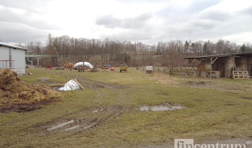 Prodej komerčního pozemku 953 m², Okrouhlice – náhled fotky 2