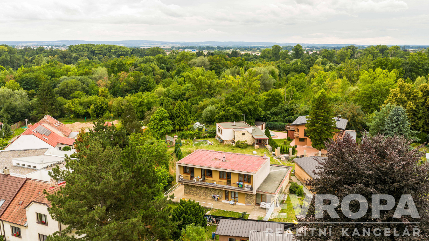 Prodej domu 200 m² s pozemkem 736 m² – fotografie 3