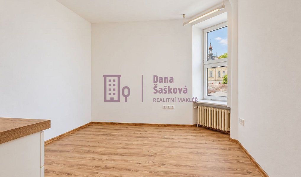 Pronájem bytu 1+kk 19 m², Jindřichův Hradec – náhled fotky 3