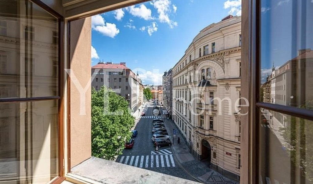 Pronájem bytu 2+kk 34 m², Praha – náhled fotky 3