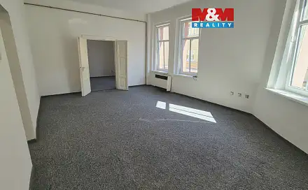 Pronájem bytu 2+1 80 m², Váňova, Kladno