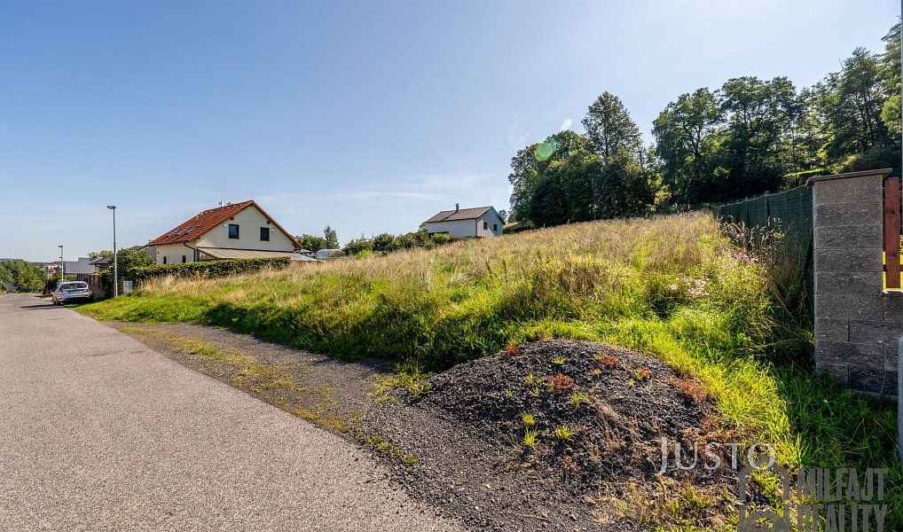 Prodej stavebního pozemku 2 060 m², Frýdlant – náhled fotky 7