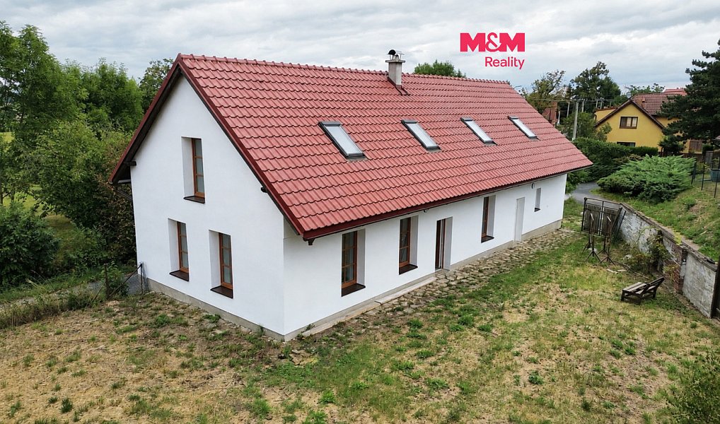 Prodej domu 124 m² s pozemkem 858 m², Staňkovice – fotka 1 z 18