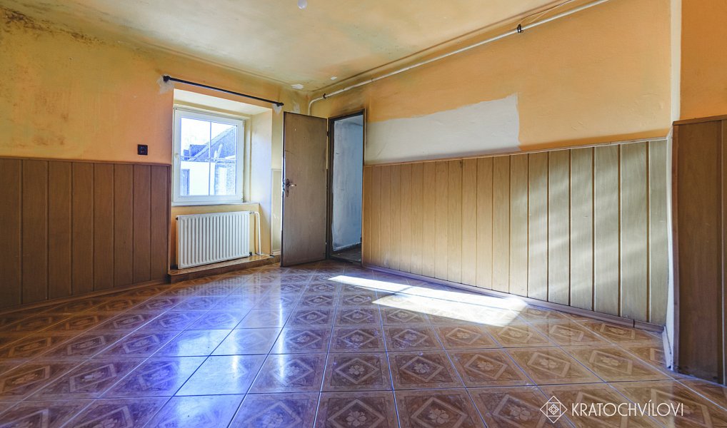 Prodej domu 104 m² s pozemkem 956 m², Strunkovice nad Blanicí – náhled fotky 13