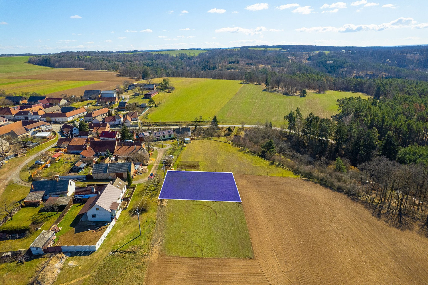 Prodej stavebního pozemku 1 000 m² – fotografie 4