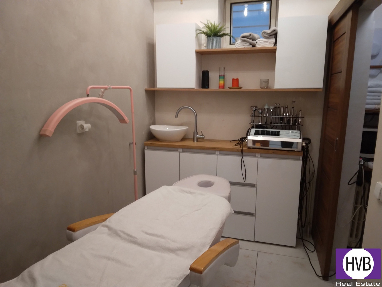 Prodej komerčního objektu (jiného typu) 62 m² — photo 4