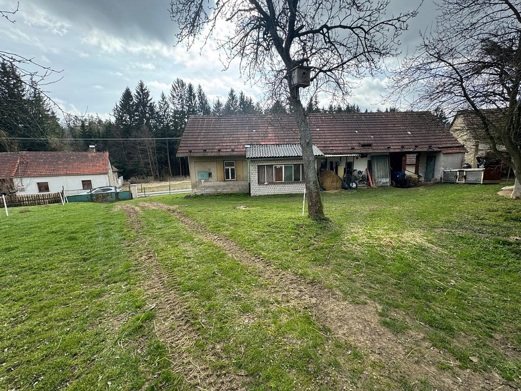 Prodej stavebního pozemku 1 465 m² — photo 3