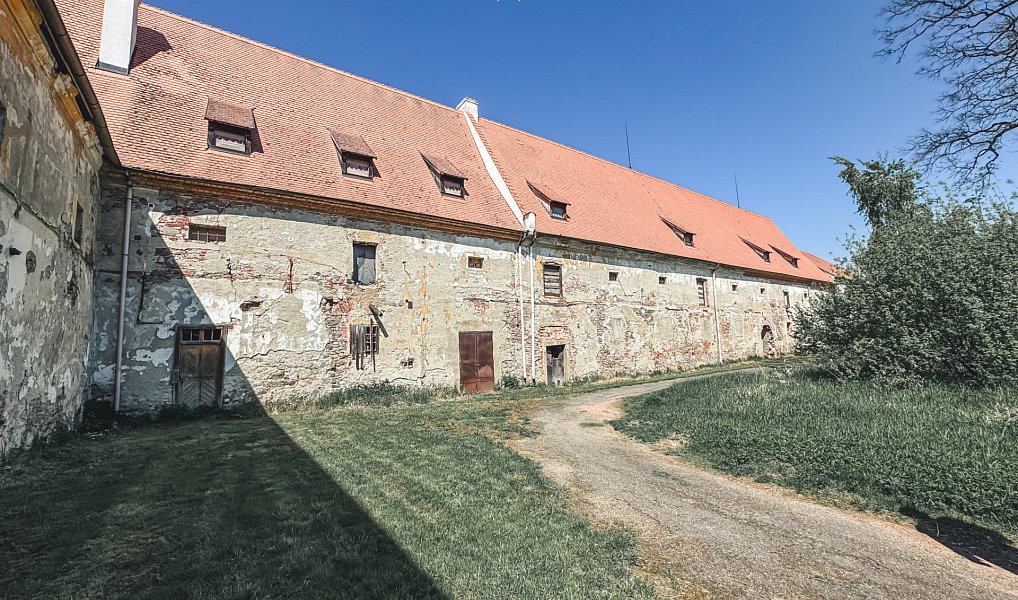Prodej komerčního objektu (jiného typu) 10 232 m², Netolice – fotka 1 z 38