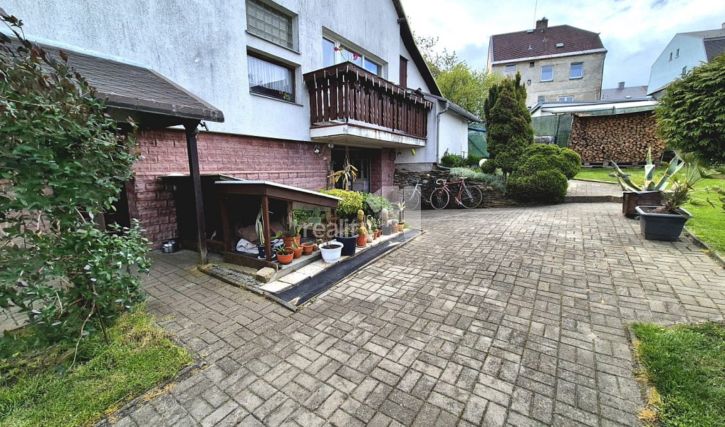 Prodej domu 189 m² s pozemkem 775 m², Aš – náhled fotky 5