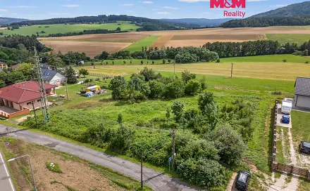 Prodej stavebního pozemku 4 052 m², Komárov, okres Beroun