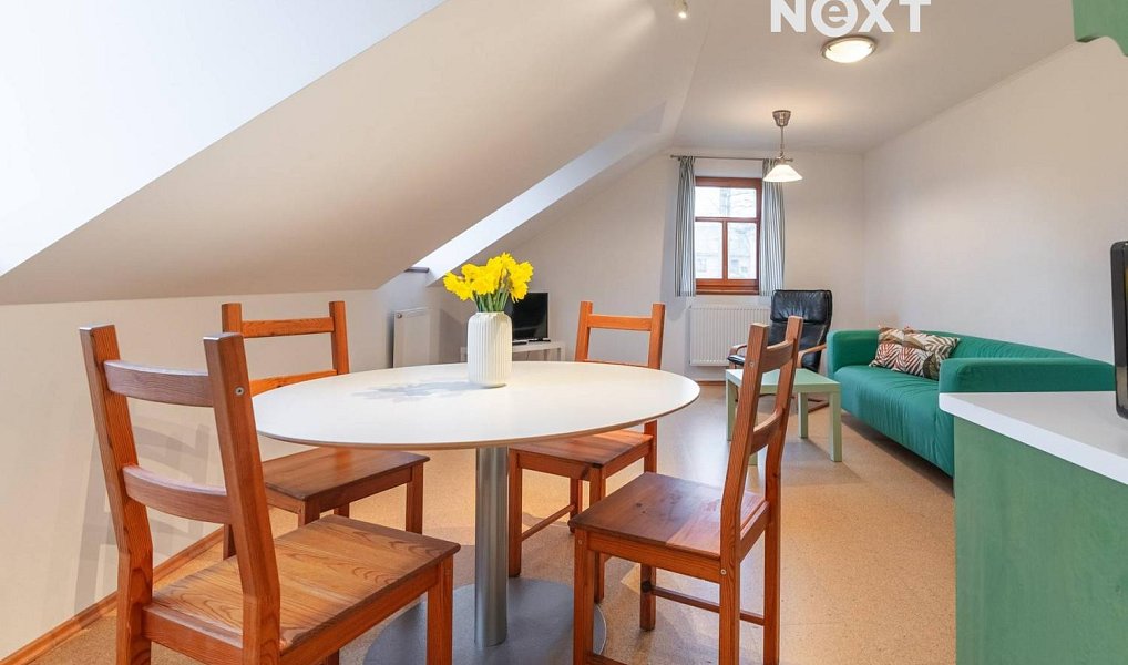 Prodej ubytovacího objektu 230 m², Stará Paka – náhled fotky 15
