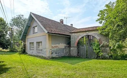 Prodej domu 335 m² s pozemkem 2 763 m², Veliš, okres Jičín