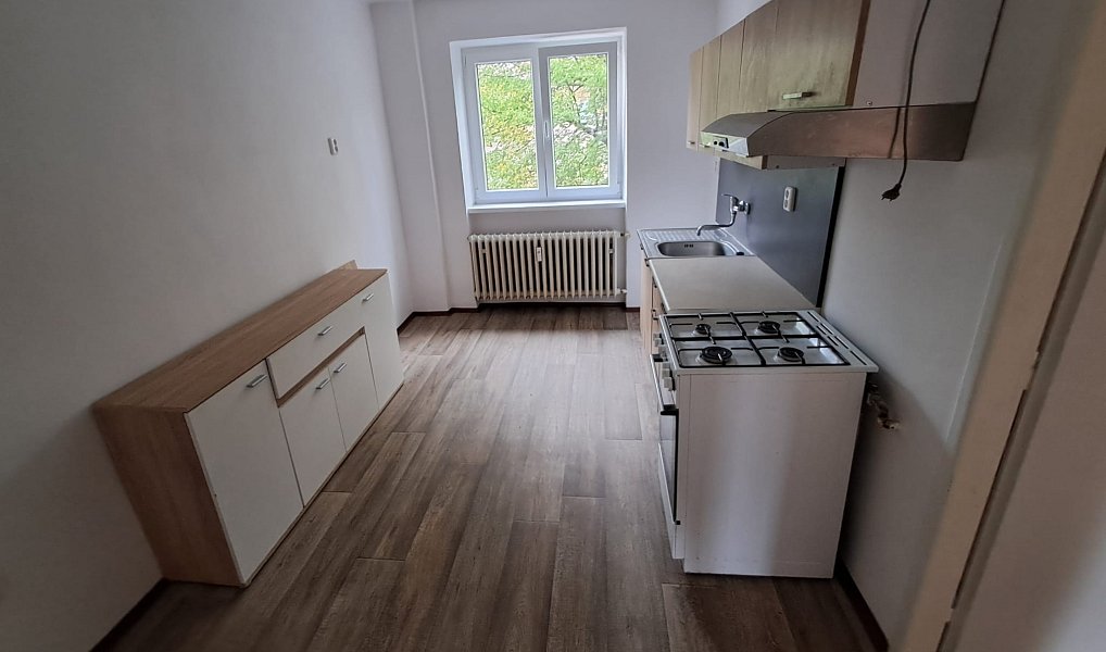 Pronájem bytu 2+1 48 m², Litvínov – náhled fotky 2