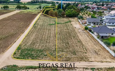 Prodej stavebního pozemku 3 390 m², Hrádek, okres Znojmo