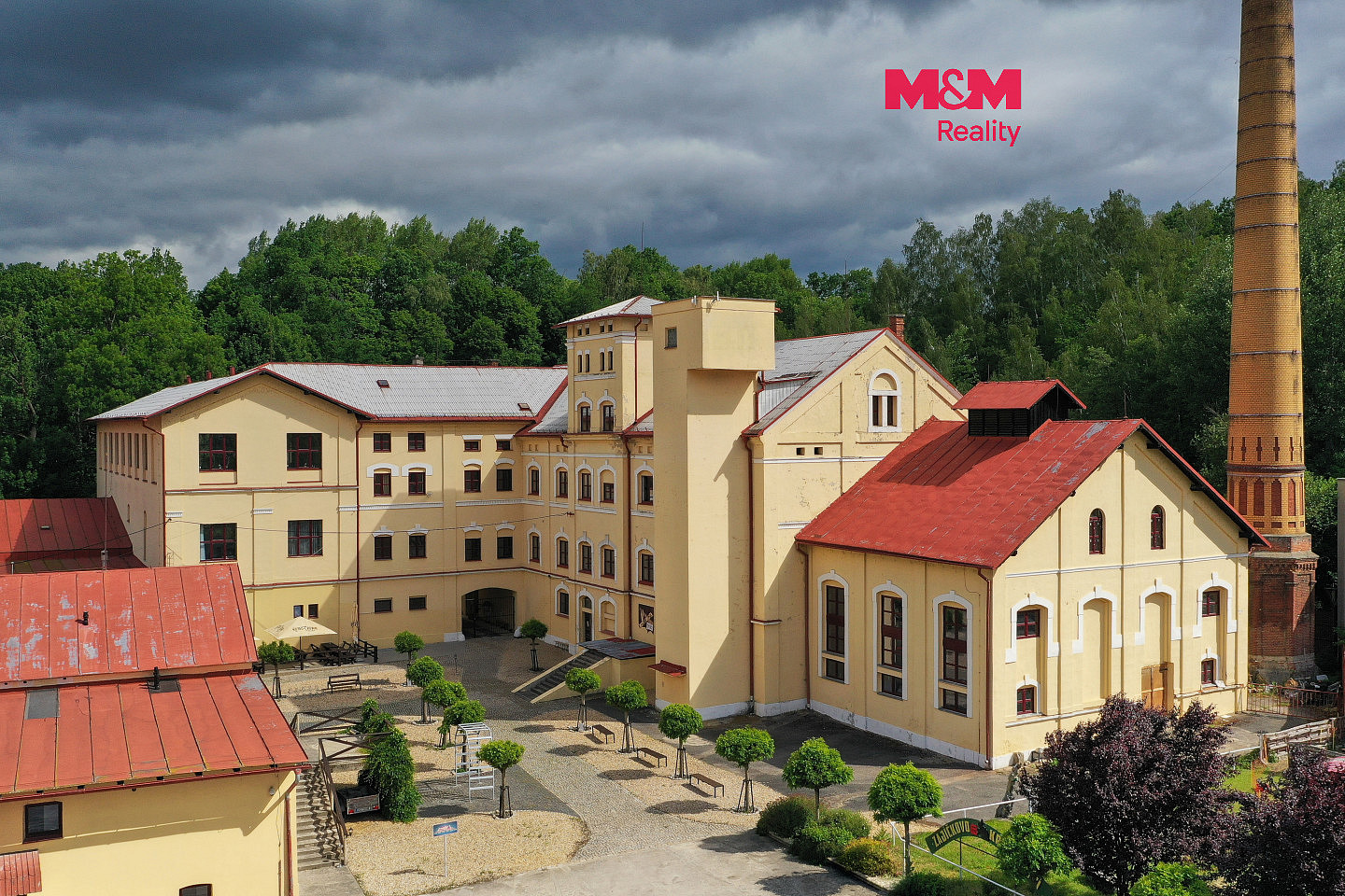 Prodej výrobních prostor 8 700 m² – fotografie 2