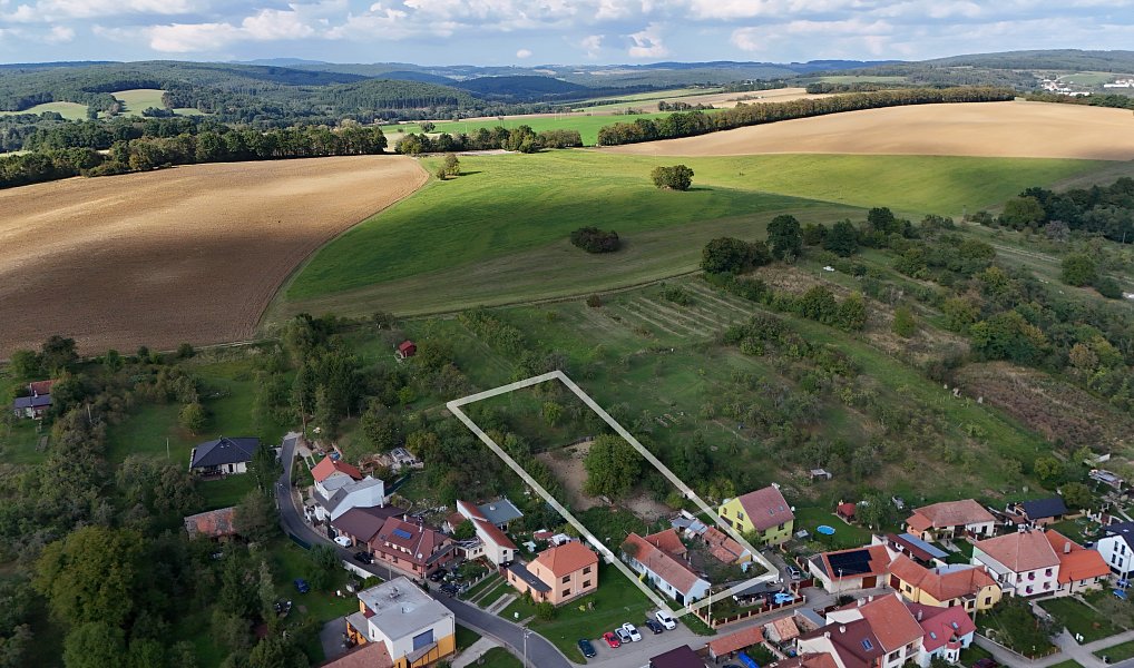 Prodej stavebního pozemku 2 322 m², Záhorovice – náhled fotky 3