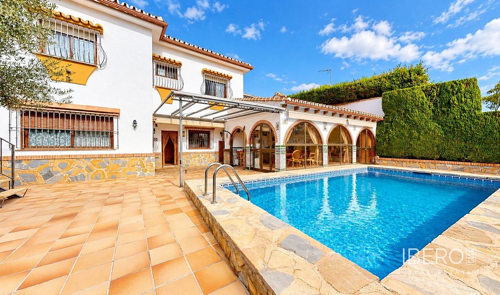 Prodej rodinného domu, 399 m², Benalmadena